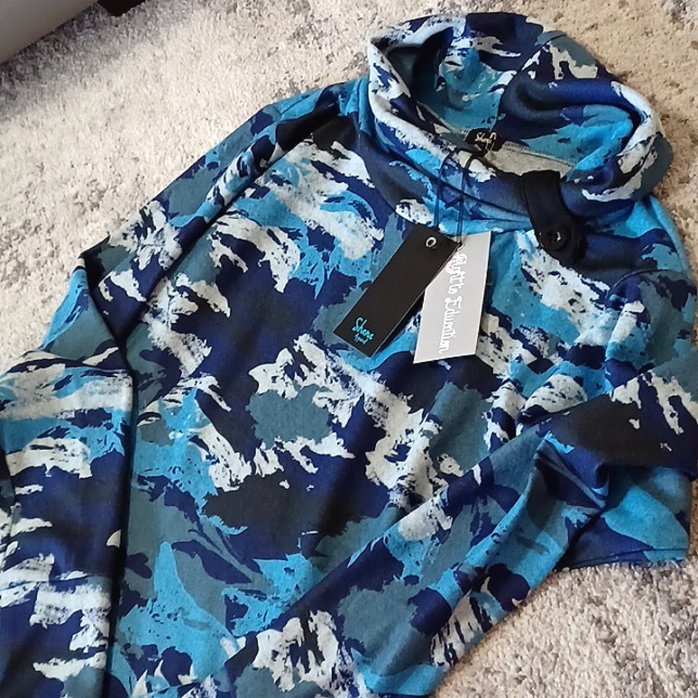 Shana sweater, blue camo, comfort top with button accents, size medium, stretch,